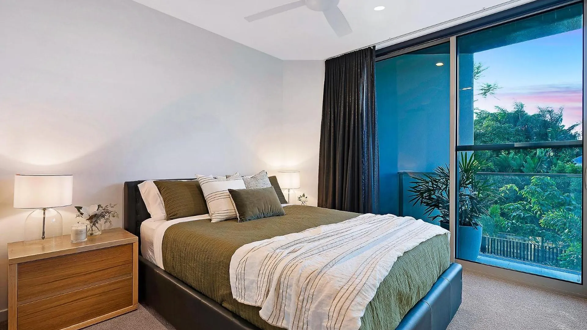 The Sinclair - A Luxurious Apartment With Rooftop Pool Brisbane Australia